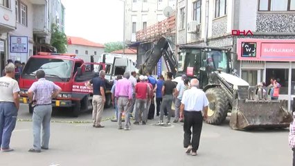 Edirne'de göçmenleri taşıyan minibüs devrildi 10 ölü 30 yaralı-3