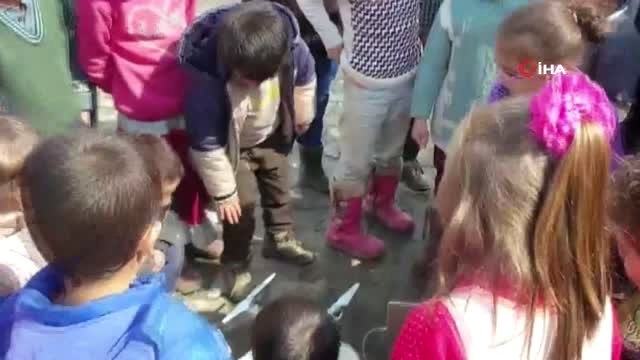 İlk defa drone gören masum çocuklar