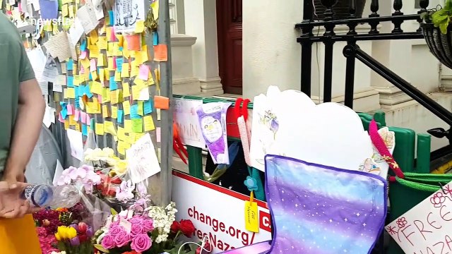 UK politicians visit Richard Ratcliffe at protest site outside Iranian Embassy in London