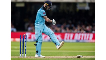 World Cup 2019: Ben Stokes kicks his bat after getting bowled on Starcs delivery | वनइंडिया हिंदी