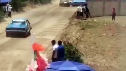 Carrera a toda velocidad con desenlace fatal: rompieron el muro