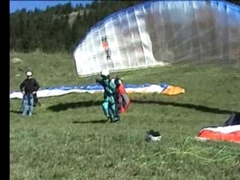 Tom 13 ans, vole en parapente. Les Saisies les volatiles.