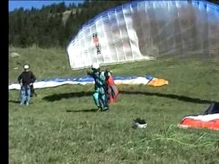 Tom 13 ans, vole en parapente. Les Saisies les volatiles.