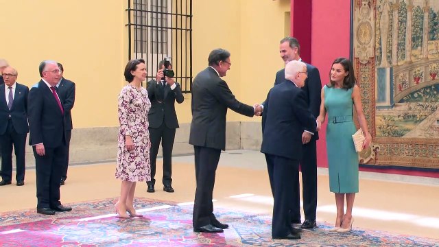 La Reina Letizia y el Rey Felipe para calentar los Premios Princesa de Asturias