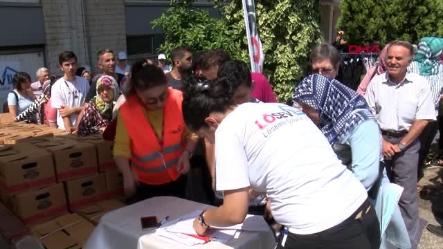 BURSA LÖSEV, lösemi hastalarına et dağıttı