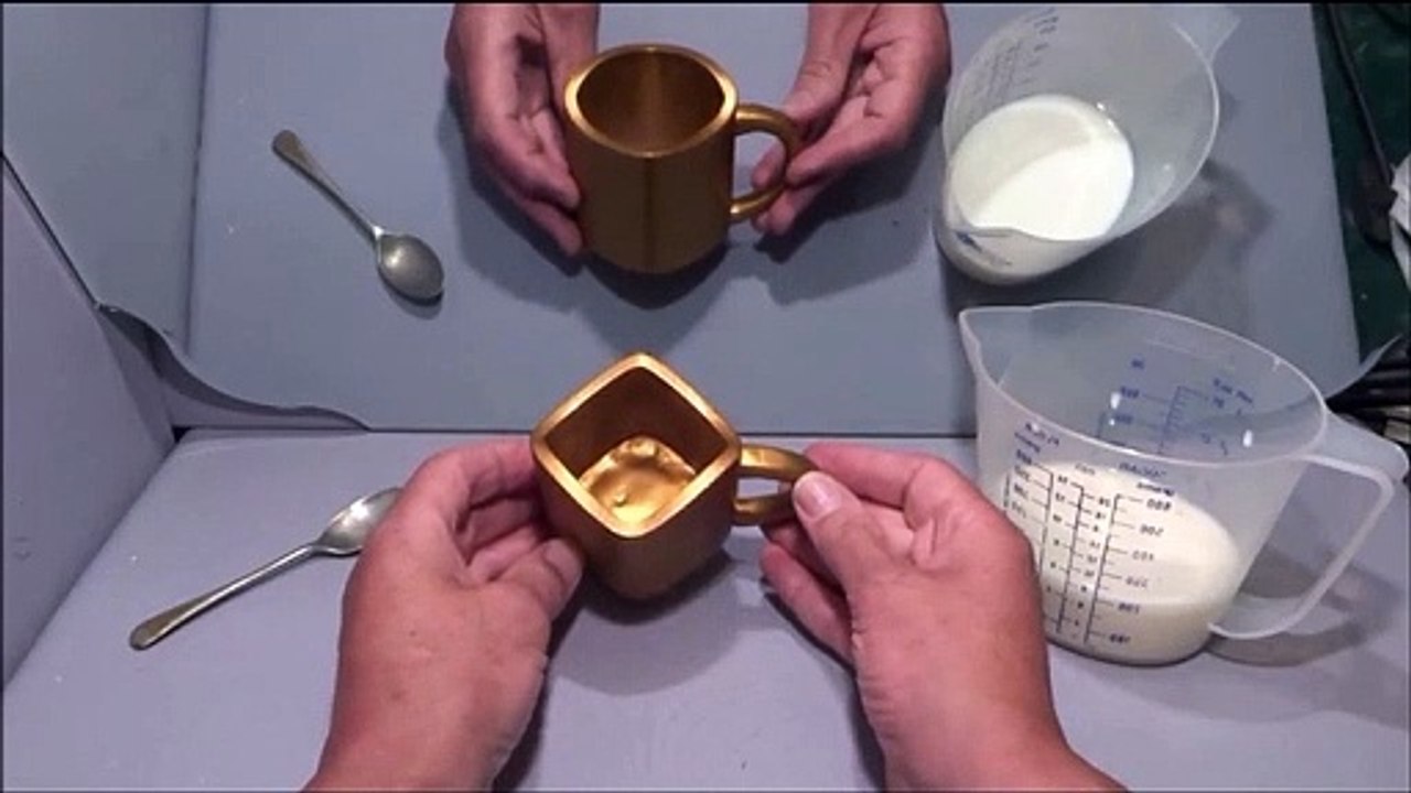 D'après vous la tasse est ronde ou carrée ?!