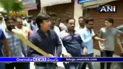 బ్యాటుతో మున్సిపల్ అధికారిపై దాడి BJP ఎమ్మెల్యే || Oneindia Telugu