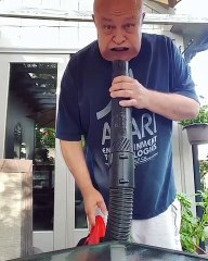 Pris en flag avec un souffleur de feuilles