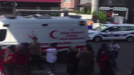 Tuzla'da bir hafriyat kamyonu halk otobüsüne çarptı... O anlar kamerada