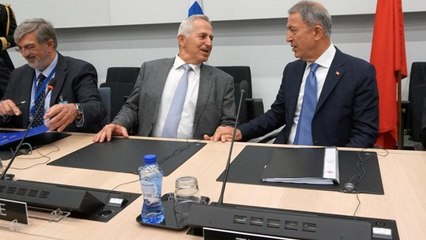 Αποστολάκης: Επιζητούμε την ειρήνη, αλλά δεν κάνουμε πίσω