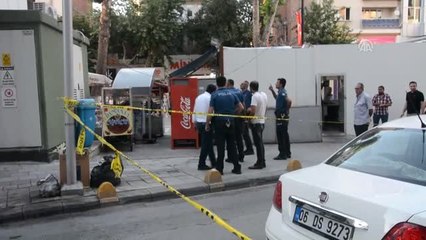 Yoldan geçerken silahlı kavgada yaralandı