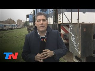 Guillermo Lobo en el "cementerio trenes" de Migueletes