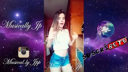 Hermosa chicas bailando regueton