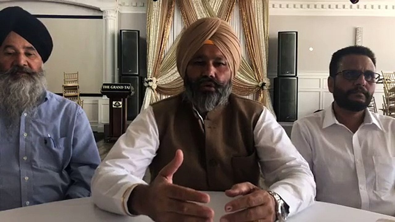 ਬਲਾਤਕਾਰੀ ਅਤੇ ਕਾਤਲ ਸੌਦਾ ਸਾਧ ਦੇ ਸਾਬਕਾ ਡਰਾਇਵਰ ਖੱਟਾ ਸਿੰਘ ਸਰੀ ‘ਚ ਪੰਜਾਬੀ ਪ੍ਰੈੱਸ ਕਲੱਬ ਆਫ ਬੀ. ਸੀ. ਨਾਲ ਗੱਲਬਾਤ ਕਰਦੇ ਹੋਏ
