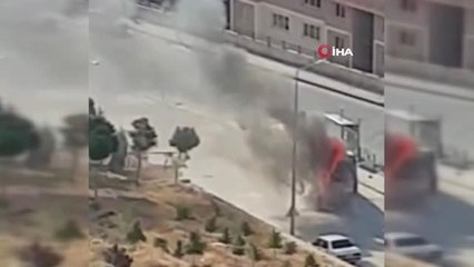 Belediye otobüsü alev alev yandı