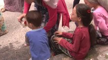 Alevlerin arasına kalan çocukları itfaiye kurtardı