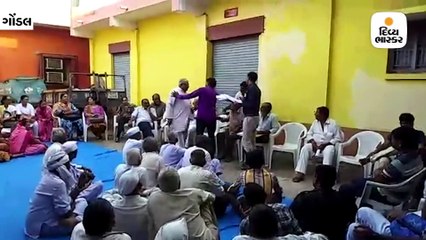 ગોંડલના મોવિયા ગામે ગ્રામસભામાં નેતાઓ ચર્ચાના બદલે ગાળાગાળીએ આવ્યા