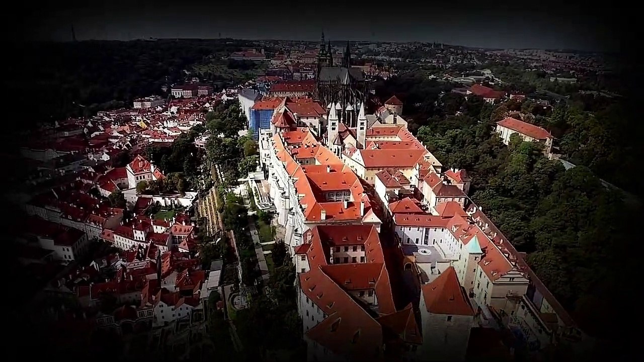 LGE:   Haunted /Abandoned  Houska Castle