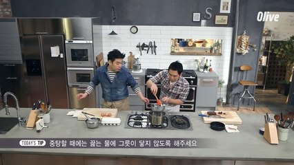 화이트 초코 무스 케이크의 브라우니 만들기