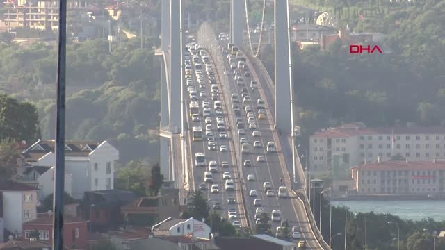 FSM'DEKİ ÇALIŞMA 15 TEMMUZ ŞEHİTLER KÖPRÜSÜNDEKİ TRAFİĞİ YOĞUNLAŞTIRDI