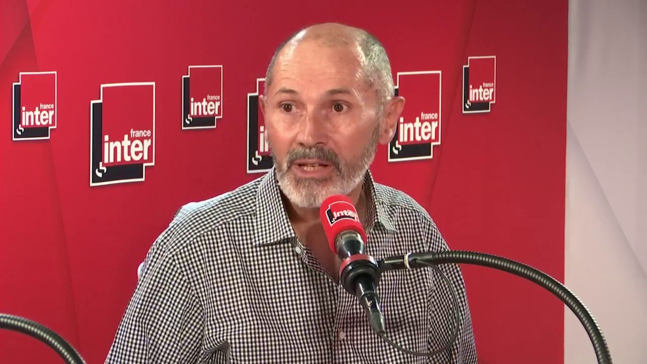 Christophe André, psychiatre, expert en méditation : "La méditation, c'est un mot chargé, qui vient de la religion et de la spiritualité, c'est normal que ça bloque. Donc nous avons parlé d'entrainement attentionnel"
