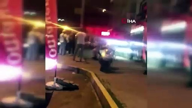 Otobüs şoförü ile yolcuların tekme tokat kavgası kamerada