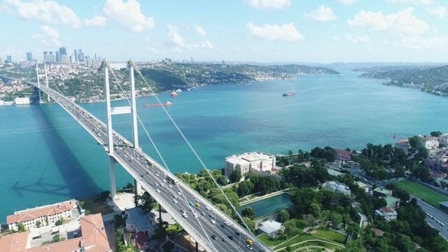 15 Temmuz Şehitler Köprüsü'nde oluşan trafik yoğunluğu havadan görüntülendi