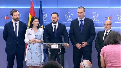 Abascal anuncia una querella contra Zapatero