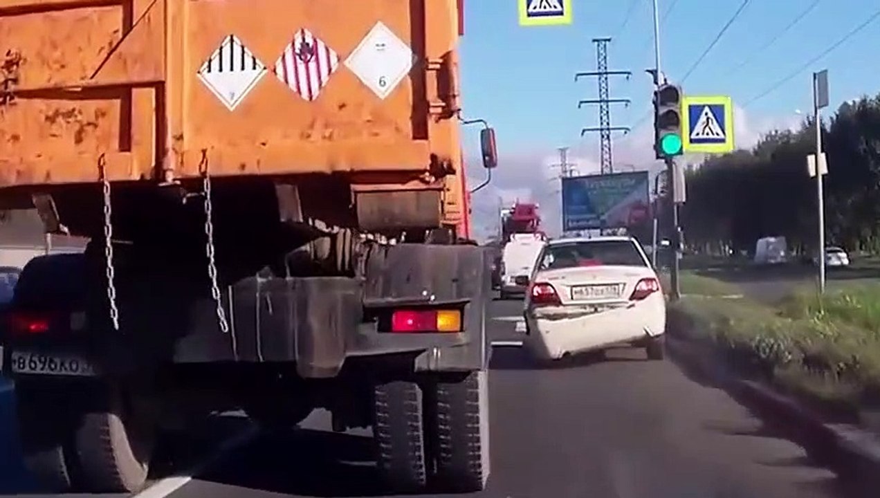 Car crashes  -309