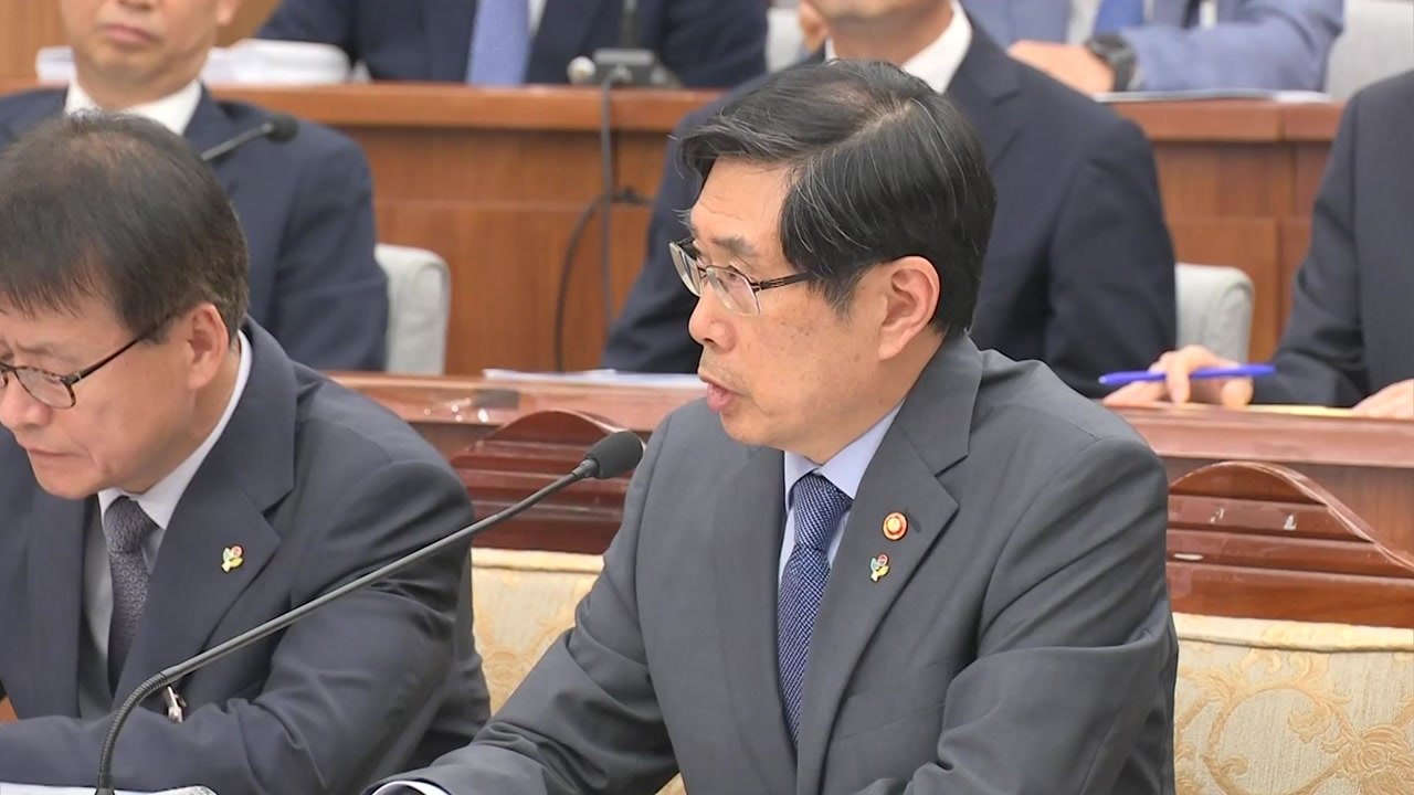 박상기 법무장관 "윤석열 검찰총장 후보자, 검찰개혁안에 동감" / YTN