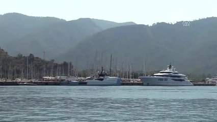 Mega yat "Spectre" Marmaris'te