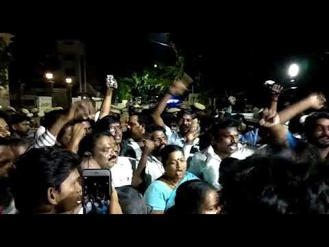 I-T raids: AIADMK cadres protest at Poes Garden