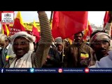 Farmers march: Protesting farmers raise slogans against government