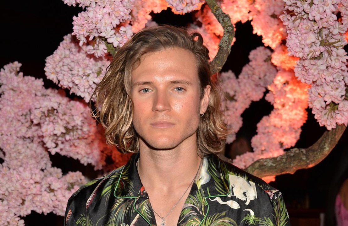 Dougie Poynter sends Mcfly bandmates pictures of pet Praying Mantis