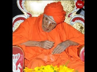 Descargar video: 'The walking god is no more': 111-year-old Lingayat seer Shivakumara Swamy passes away