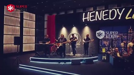 إيتو يجتمع بلاعبي المنتخب الكاميروني قبل مواجهة غانا