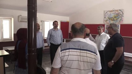 Meslek öğrenen hükümlüler okulları yeniliyor