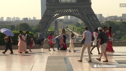 Searing heat wave blankets Europe