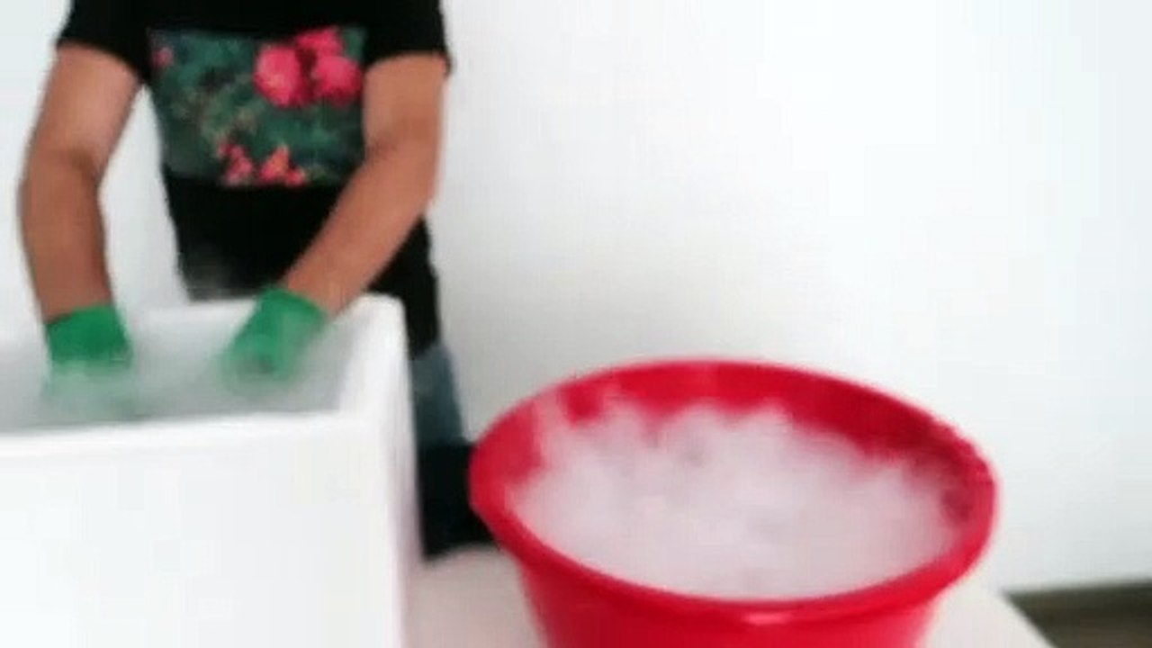 AM FĂCUT UN BALON CARBONIC (Trick cu gheață carbonică)