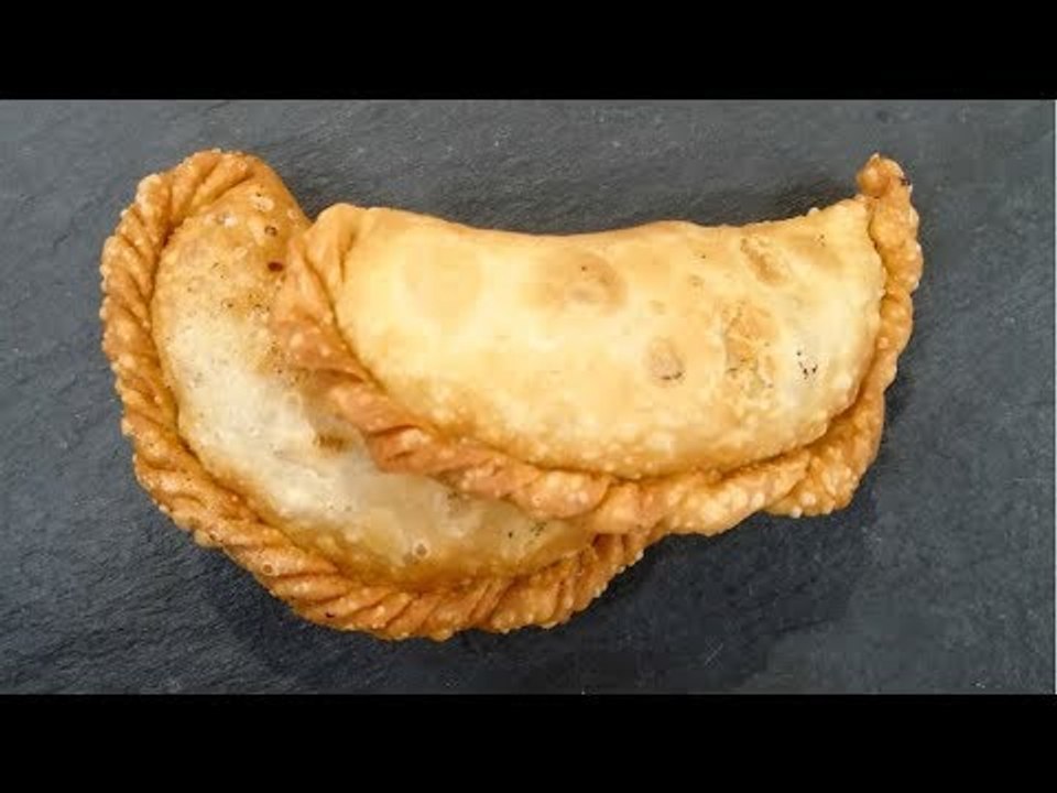 La chef Linda Cherem nos prepara empanadas de pollo con queso y tomates | Sale el Sol