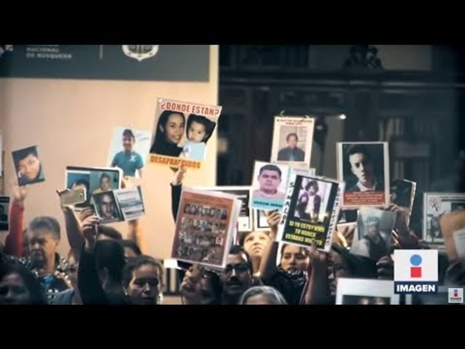 Familiares de desaparecidos protestan en evento de AMLO | Noticias con Ciro Gómez Leyva