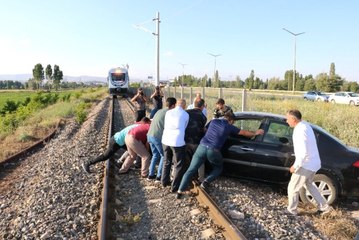 Tren raylarında büyük panik