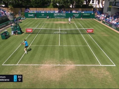 Eastbourne - Simon stoppé dans son élan par Fabbiano