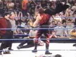 WWE - Kane decimates Torri with the tombstone