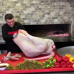 طائر النعام المحشي بلخضارمن الشيف بوراكdelicious food turkish by chef cznburak