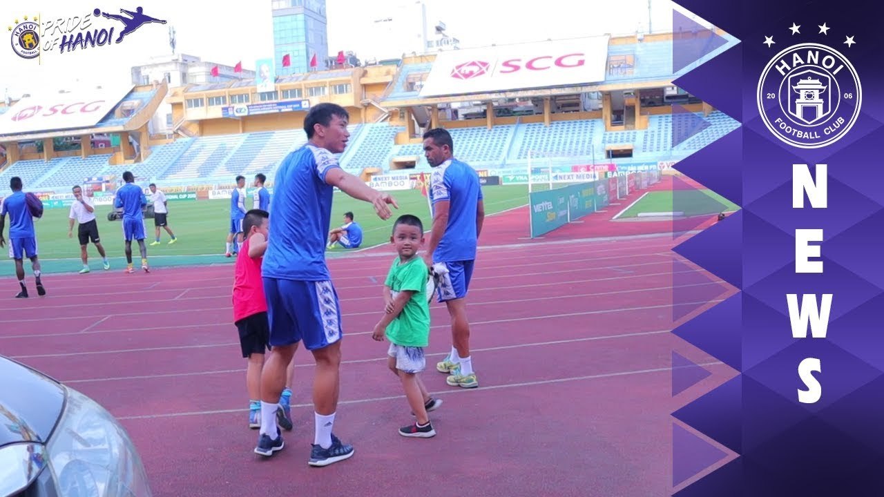 Văn Hậu cực hài hước trong buổi tập của CLB Hà Nội | HANOI FC