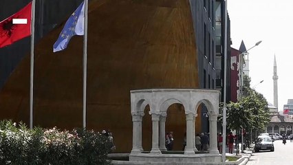Eleições locais agravam crise constitucional na Albânia