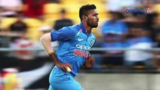 ICC Cricket World Cup 2019 : Former Pak All-Rounder Abdul Razzaq Offers To Coach Hardik Pandya