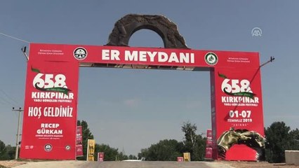 Askerler Kırkpınar için Tunca Nehri'ne portatif köprü kurdu