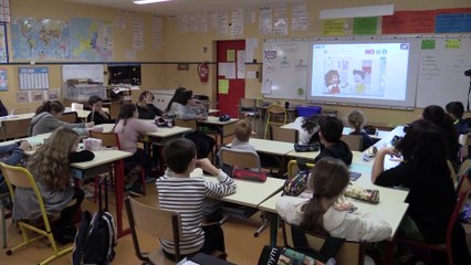 Une séance d'anglais en classe de CM1-CM2 avec la BRNE